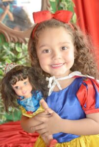 3 anos de Alice