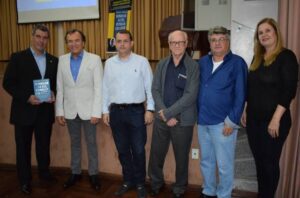 Leandro Latini, Theunis Marinho, Nélio Araújo, Messias Vardiero, Hilton Marotta e Rita 