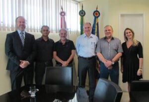 novo-prefeito-grego-visita-atual-gestor-aloysio-aquino