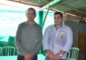 Eduardo de Alcântara (novo presidente do sindicato) e Dalberto Luiz Gomes (ex-presidente do sindicato)